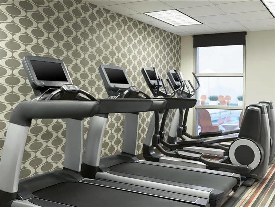 Aloft Hotel Calgary University Екстер'єр фото